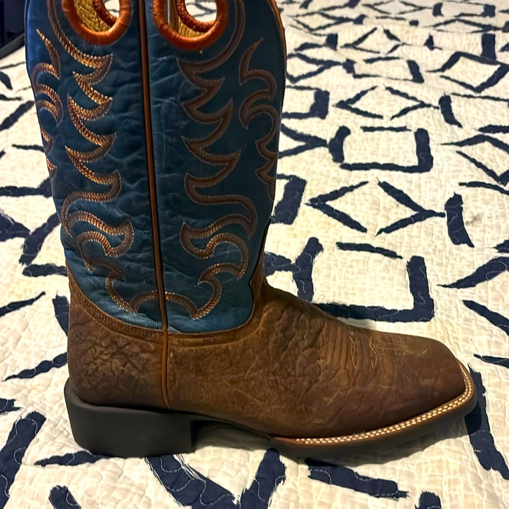 western boots CODY JAMES excellent condition 9D